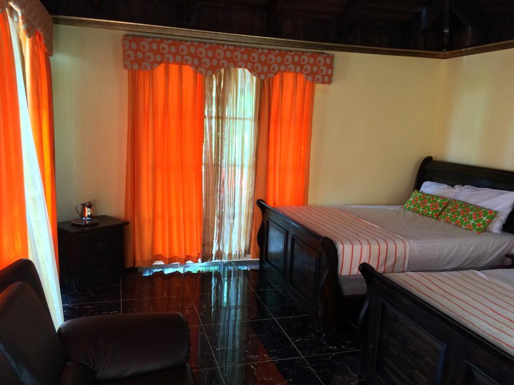 Daymond Blue Tropical Lodge Barahona Exterior photo
