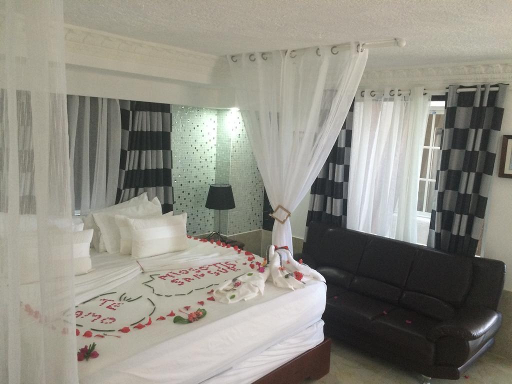 Daymond Blue Tropical Lodge Barahona Exterior photo